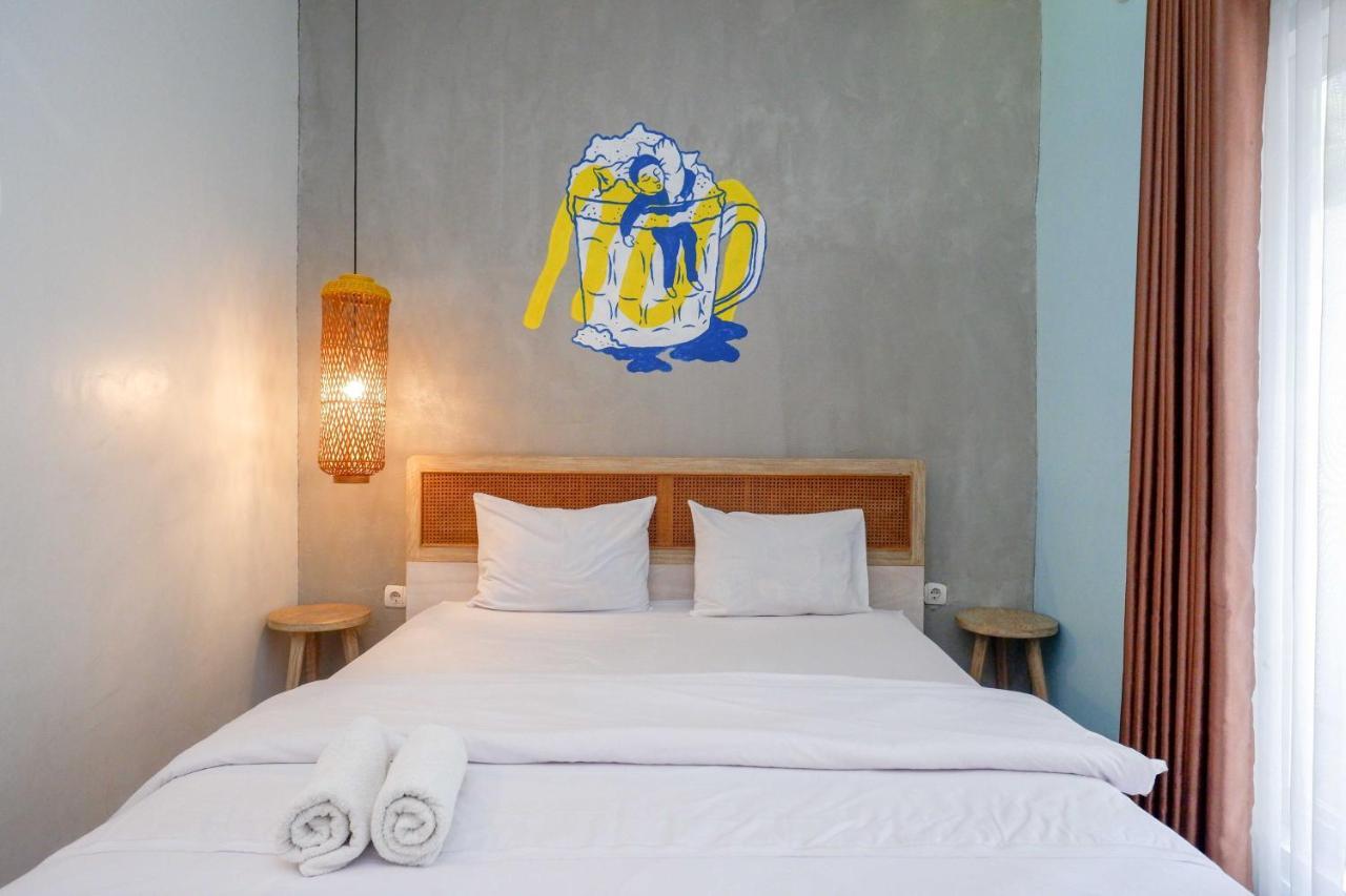 Sans Hotel Absari Yogyakarta Jarakan Exteriör bild