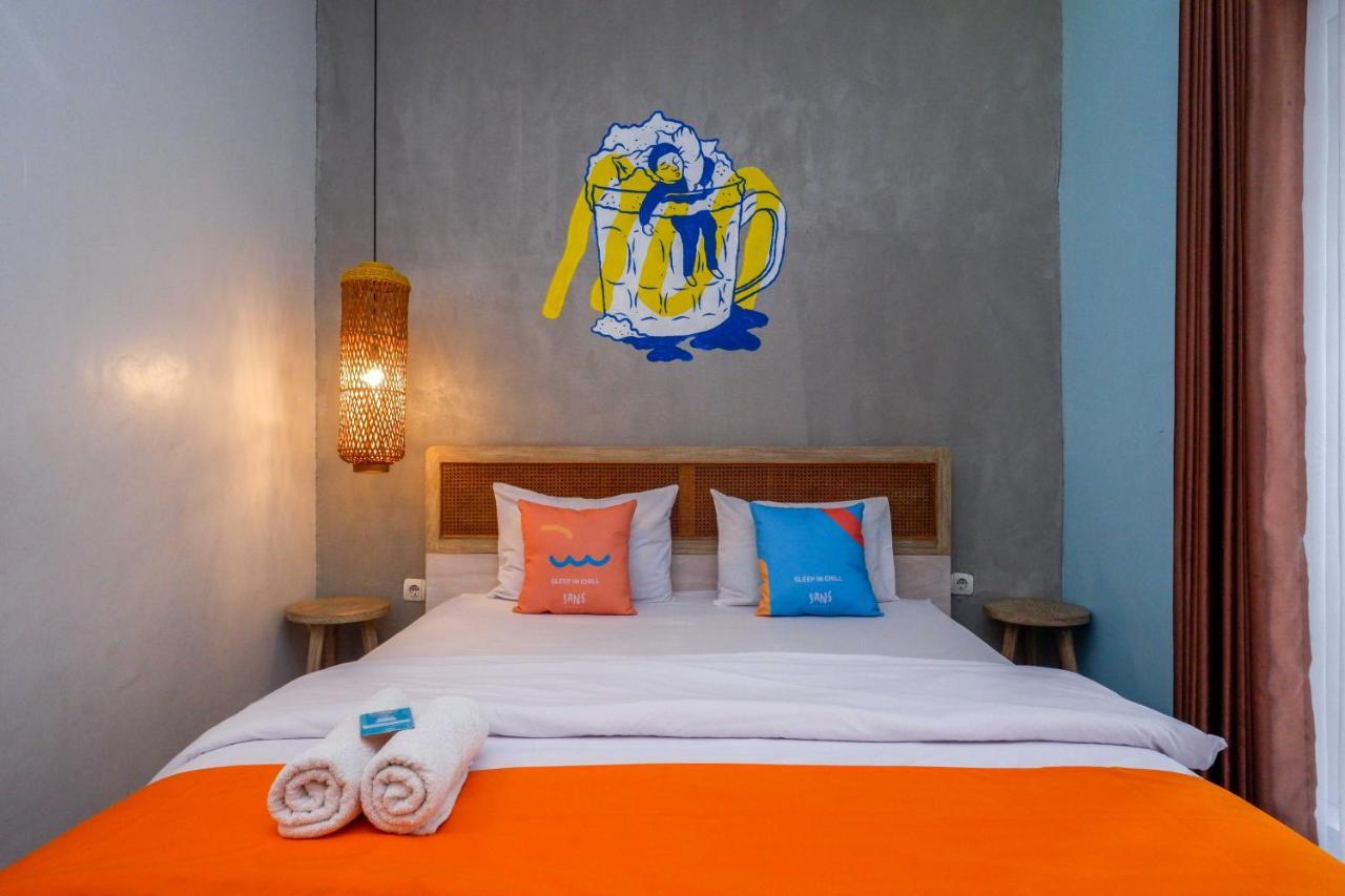 Sans Hotel Absari Yogyakarta Jarakan Exteriör bild